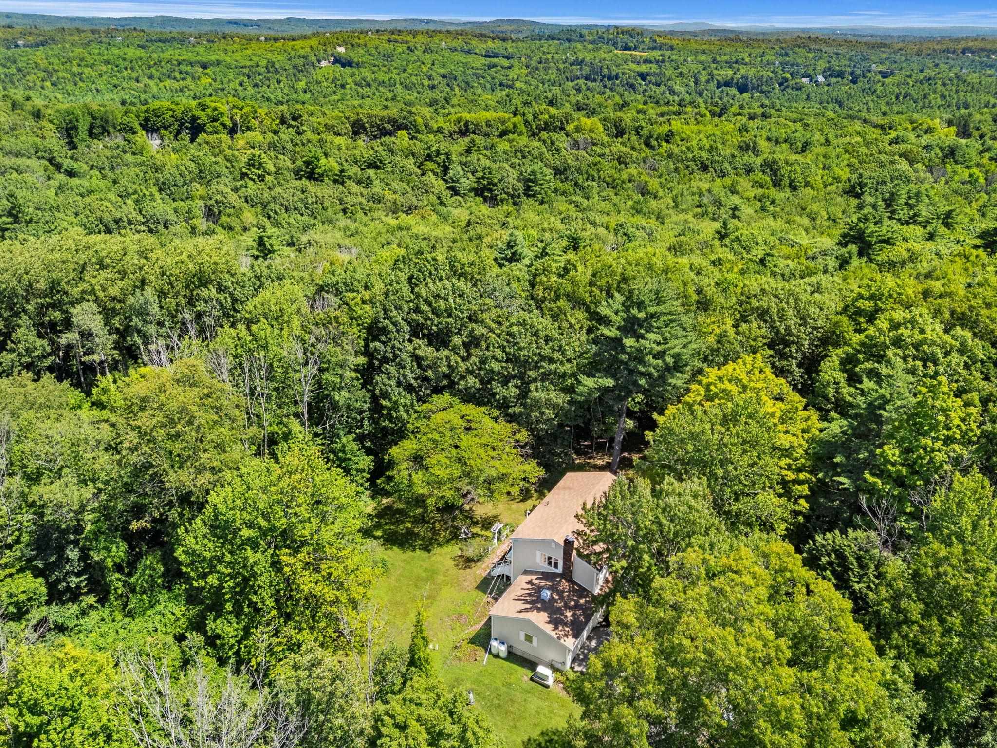 84 Stinson Road Goffstown, NH 03045 - Photo 6 of 47 Gallery Image 6