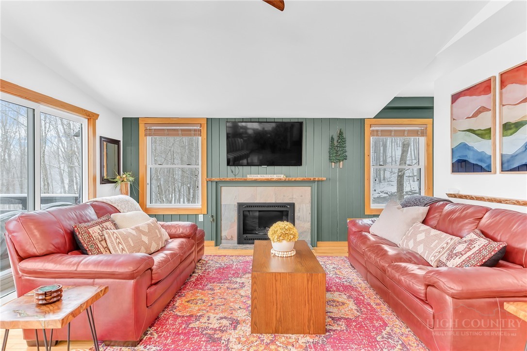 133-135 Locust Ridge Road Beech Mountain, NC 28604 - Photo 4 of 46