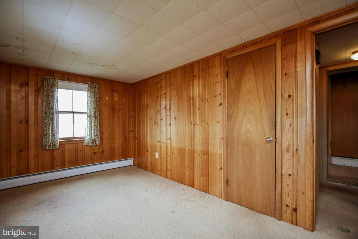 1332 Pleasant Valley Road Westminster, MD 21158 - Photo 13 of 30 Possible 4th BR/office/den