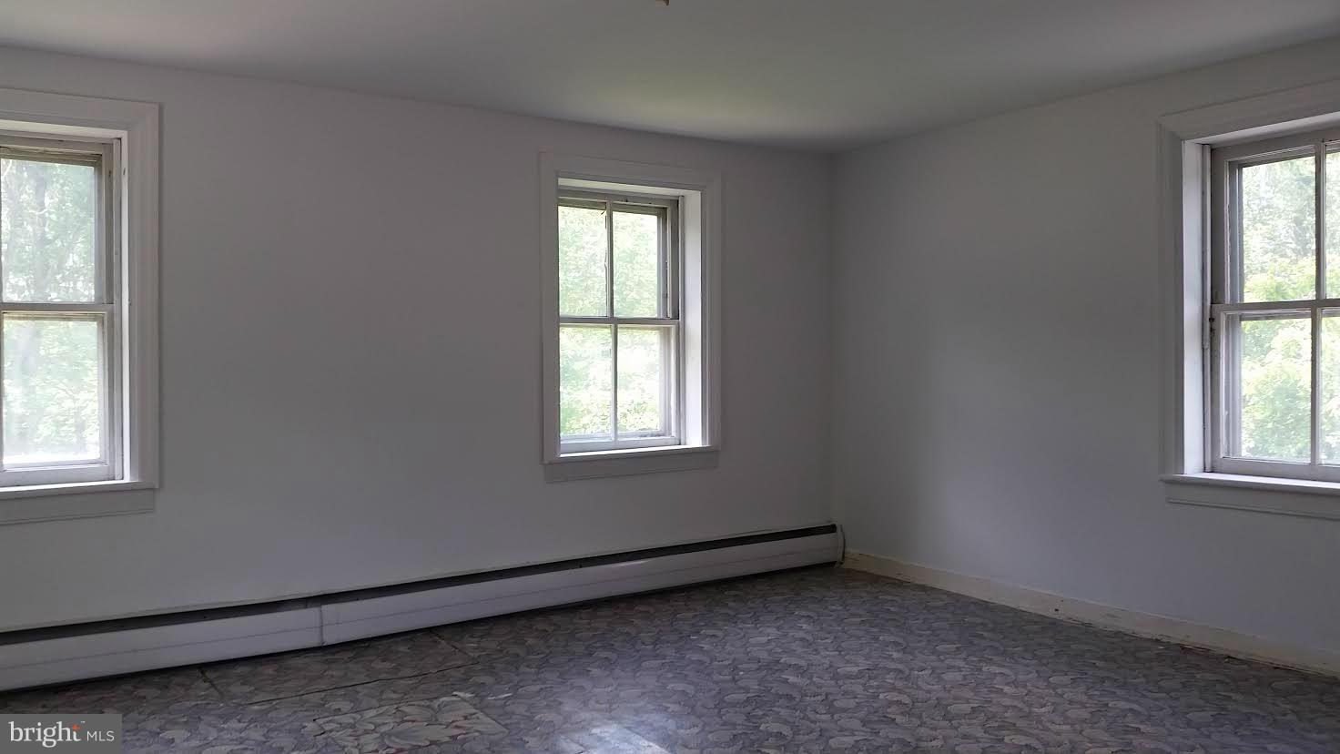 1332 Pleasant Valley Road Westminster, MD 21158 - Photo 24 of 30 Interior (General)