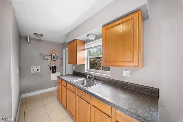 $1,100 | 5456 Fifth Avenue, Fort Myers, FL 33907