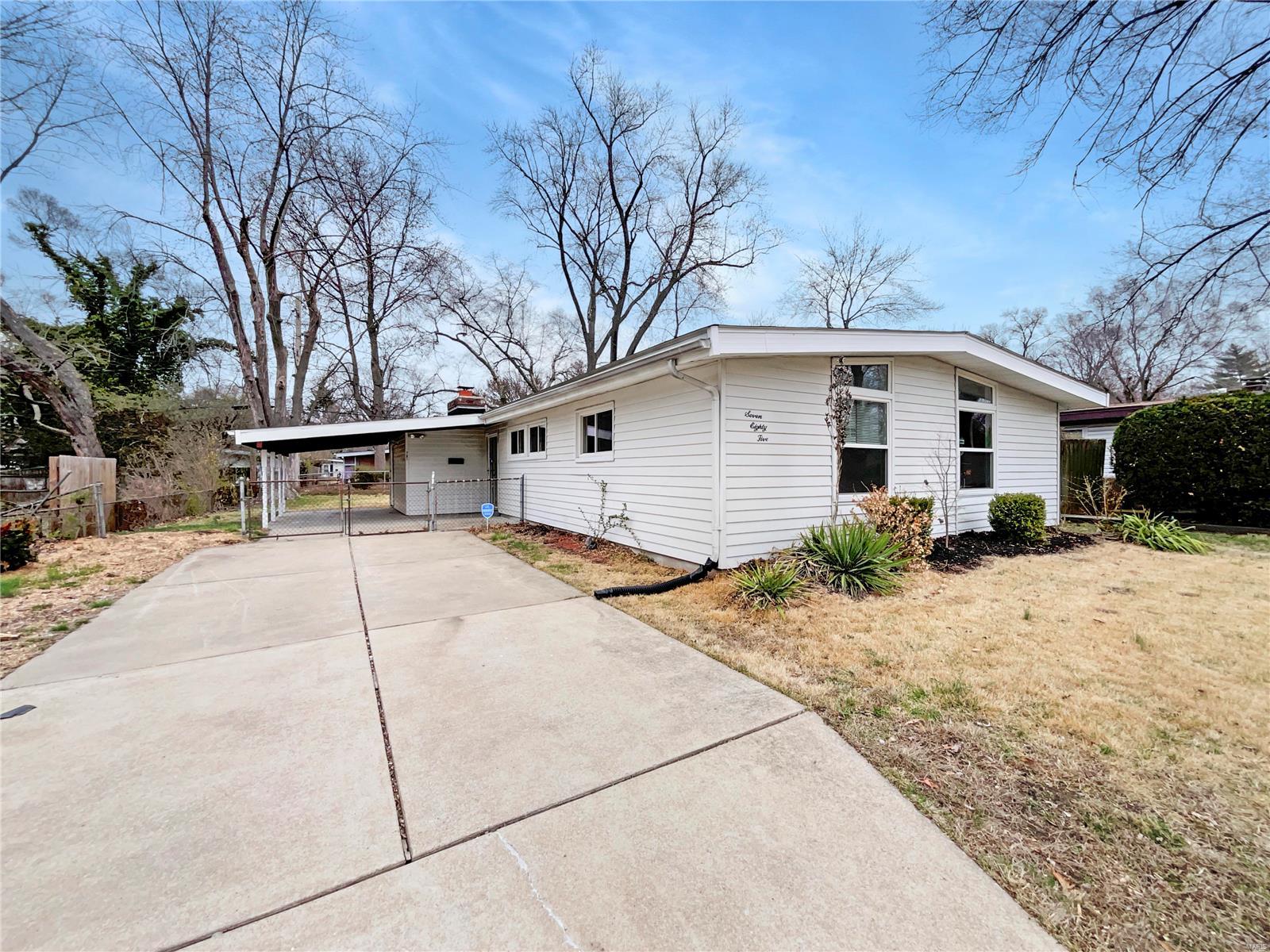 785 Derhake Road Florissant, MO 63033 - Photo 9 of 18 Gallery Image 9