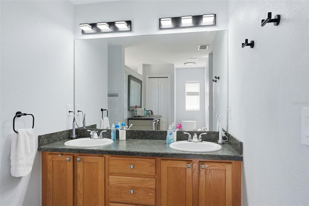 14322 Nugent Circle Spring Hill, FL 34609 - Photo 13 of 68