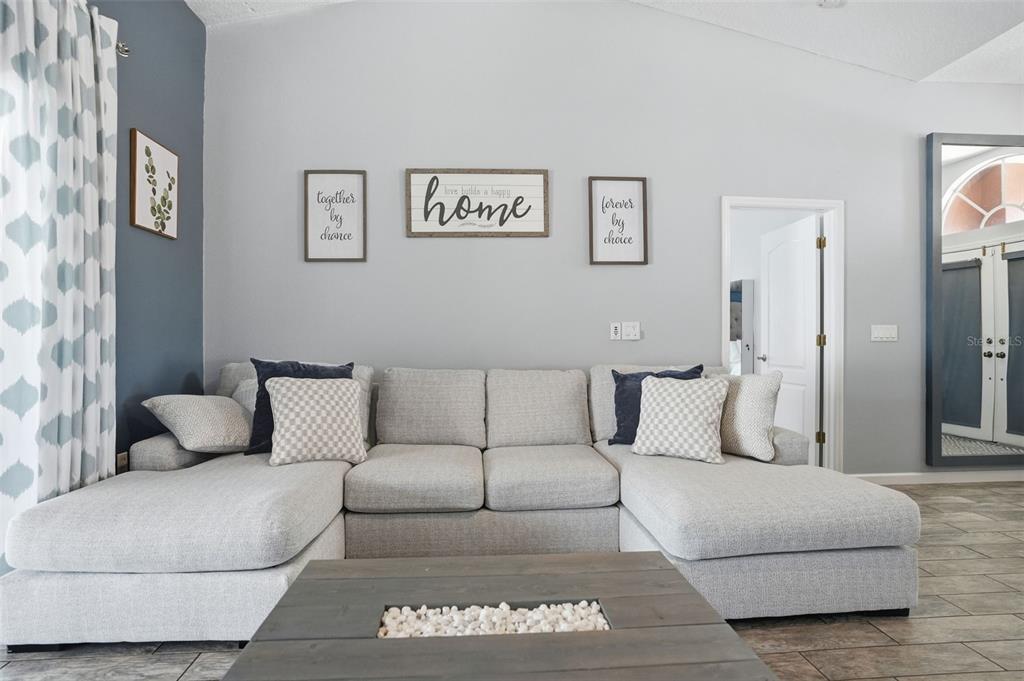 14322 Nugent Circle Spring Hill, FL 34609 - Photo 5 of 68