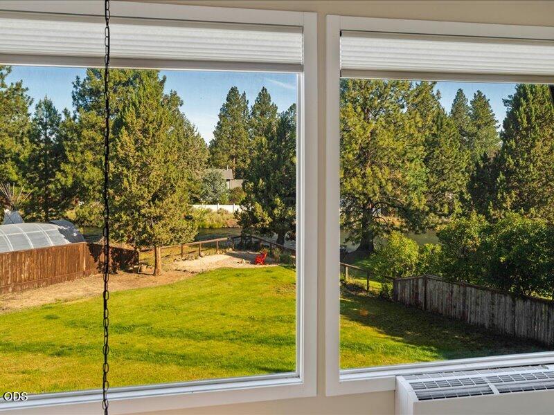 61170 Ferguson Road Bend, OR 97702 - Photo 36 of 55
