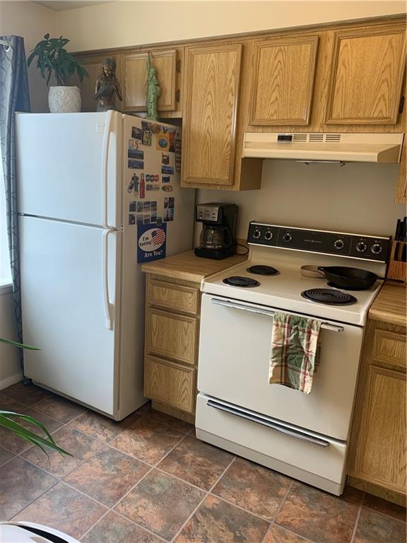 214 Shady Ridge Drive Monroeville, PA 15146 - Photo 2 of 17 Gallery Image 2