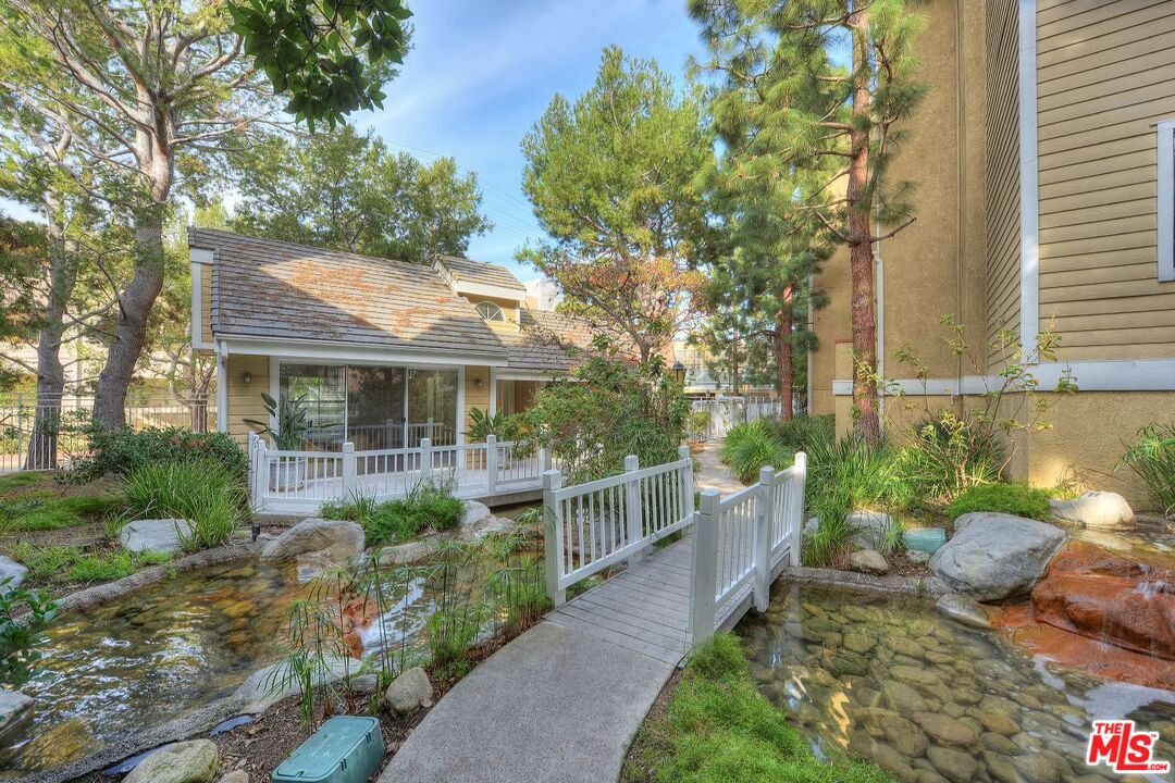 8500 Falmouth Avenue, Unit 3111 Playa del Rey, CA 90293 - Photo 2 of 20