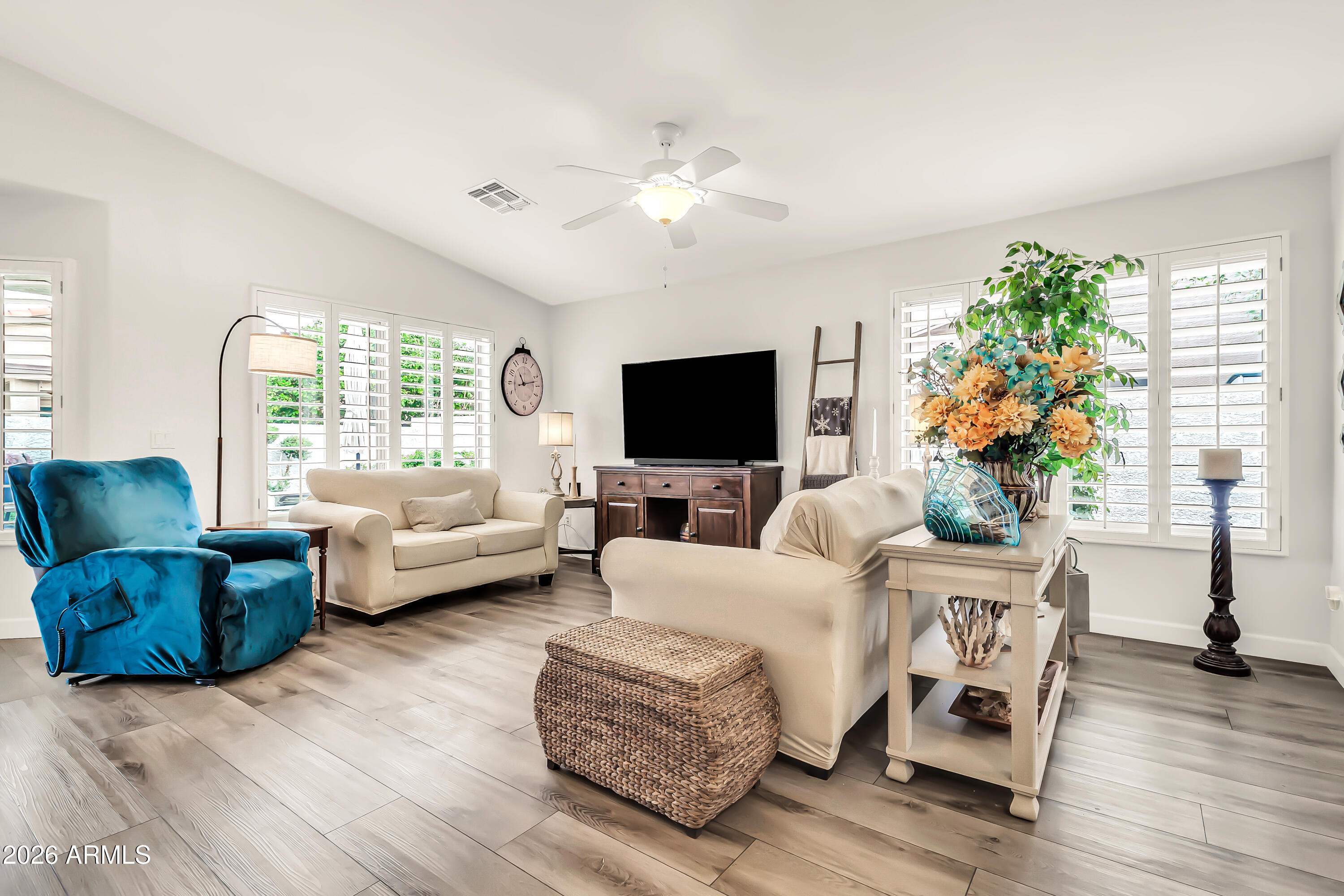 4684 East Walnut Road Gilbert, AZ 85298 - Photo 14 of 58 4684 E Walnut Rd-12