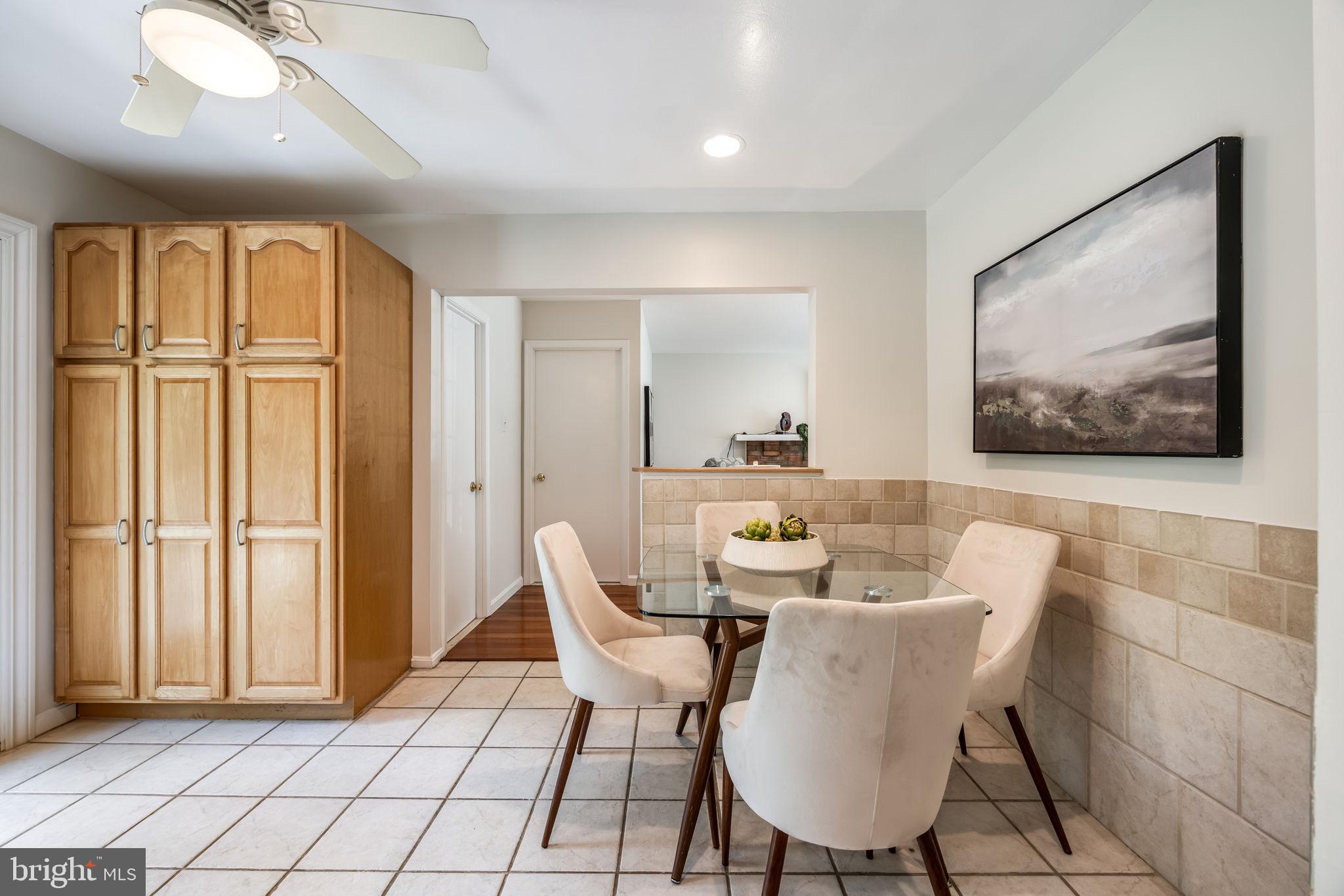 7808 Braemar Way Springfield, VA 22153 - Photo 22 of 47 Updated eat-in Kitchen with breakfast bar