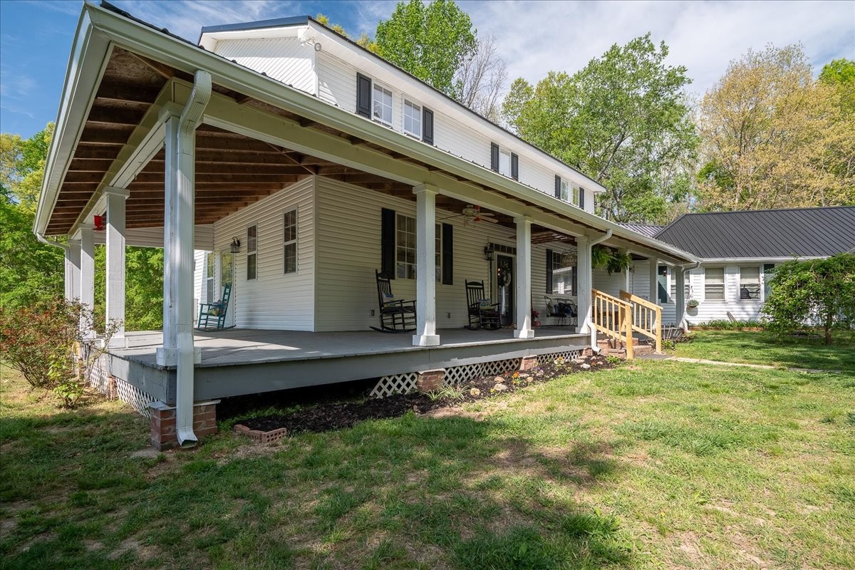 226 Nash Road Summertown, TN 38483 - Photo 1 of 55 Gallery Image 1