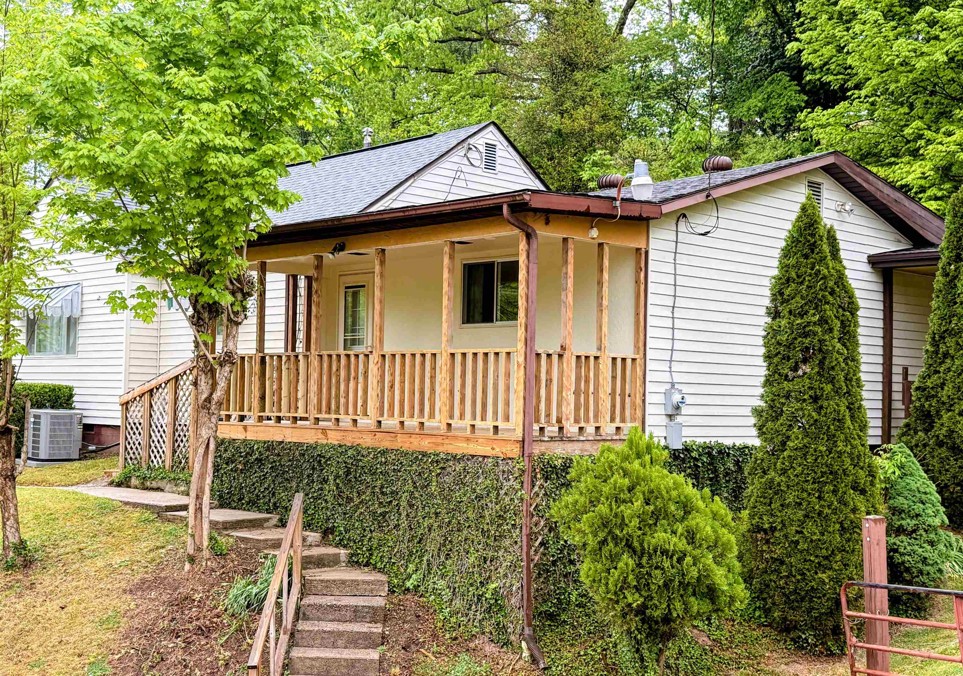 355 Fudges Creek Road Ona, WV 25545 - Photo 4 of 32 Gallery Image 4