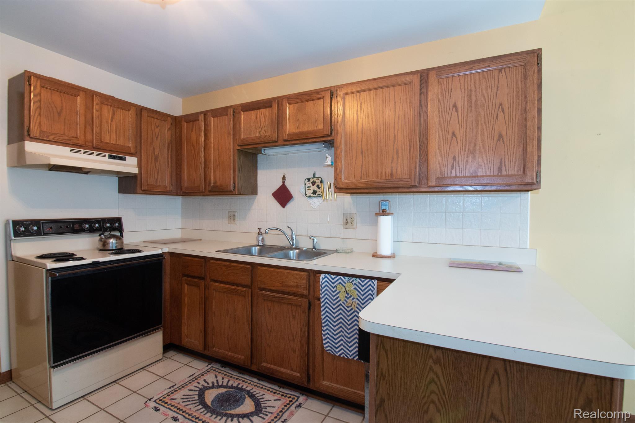 36484 Rutherford Court Farmington, MI 48335 - Photo 11 of 21
