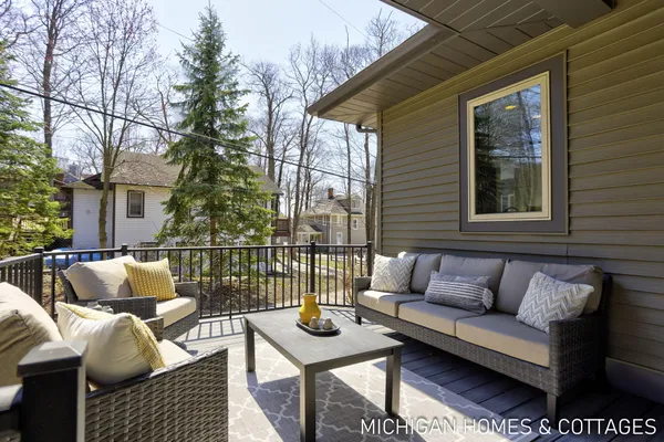 $2,150,000 | 6700 Ratcliff Drive, Holland, MI 49423