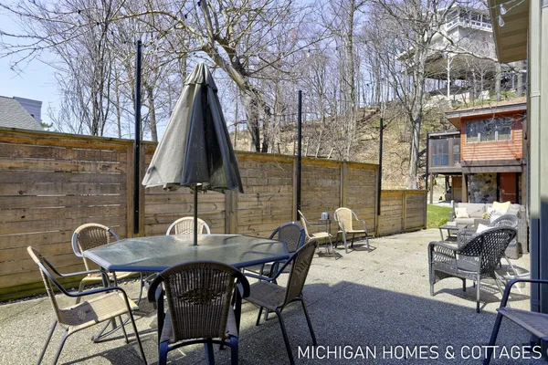 $2,150,000 | 6700 Ratcliff Drive, Holland, MI 49423