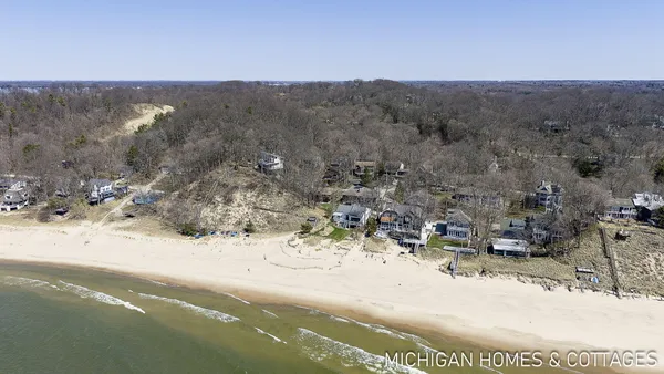 $2,150,000 | 6700 Ratcliff Drive, Holland, MI 49423