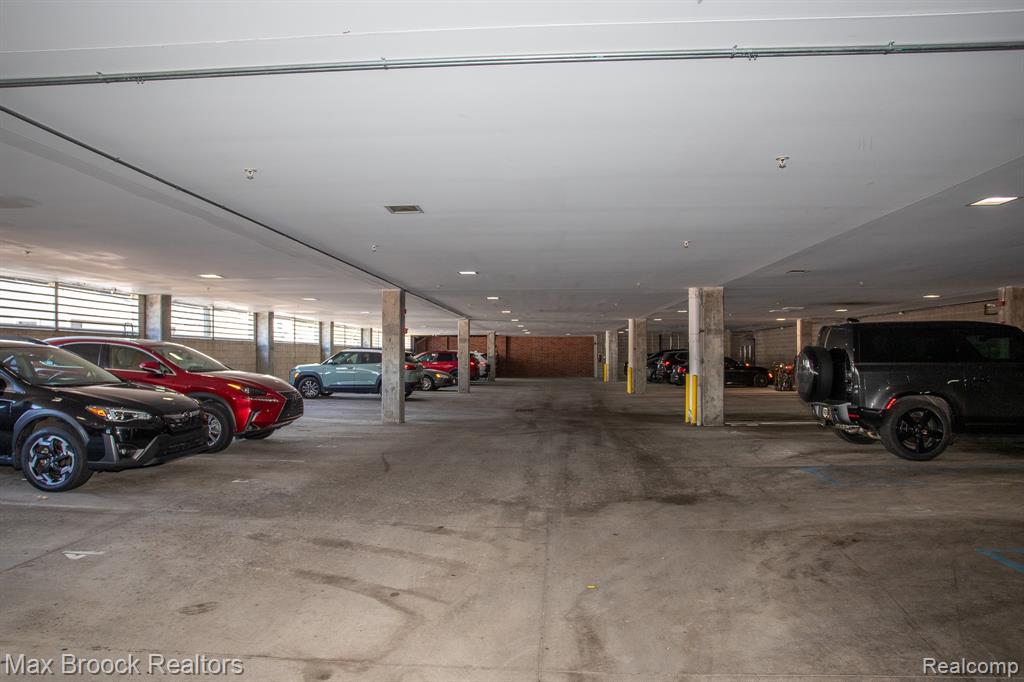 211 East 9 Mile Road, Unit 307 Ferndale, MI 48220 - Photo 55 of 60