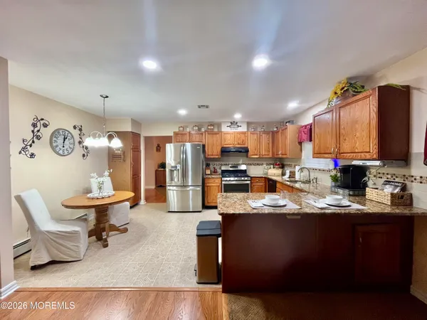 $395,000 | 106 Chesterfield Lane, Toms River, NJ 08757