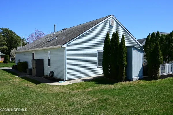 $395,000 | 106 Chesterfield Lane, Toms River, NJ 08757