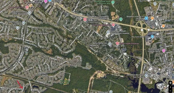 $395,000 | 106 Chesterfield Lane, Toms River, NJ 08757