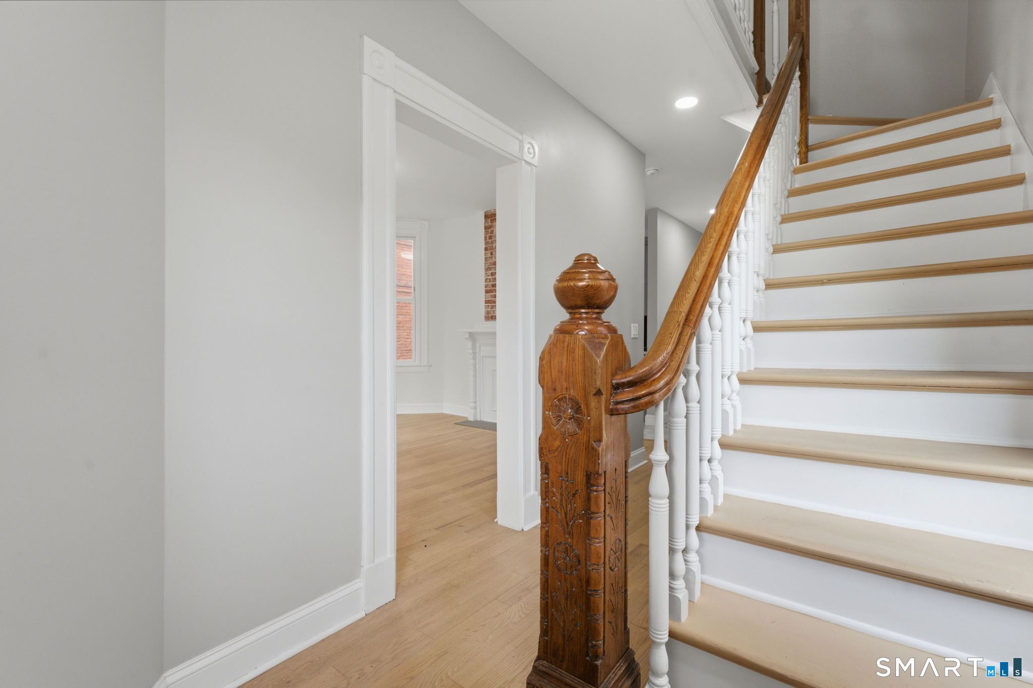 41 Center Street Hartford, CT 06120 - Photo 15 of 38
