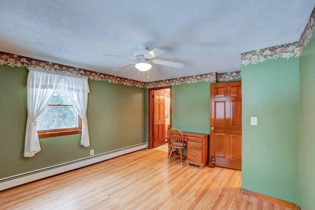 207 Sherbert Road Ashburnham, MA 01430 - Photo 17 of 40