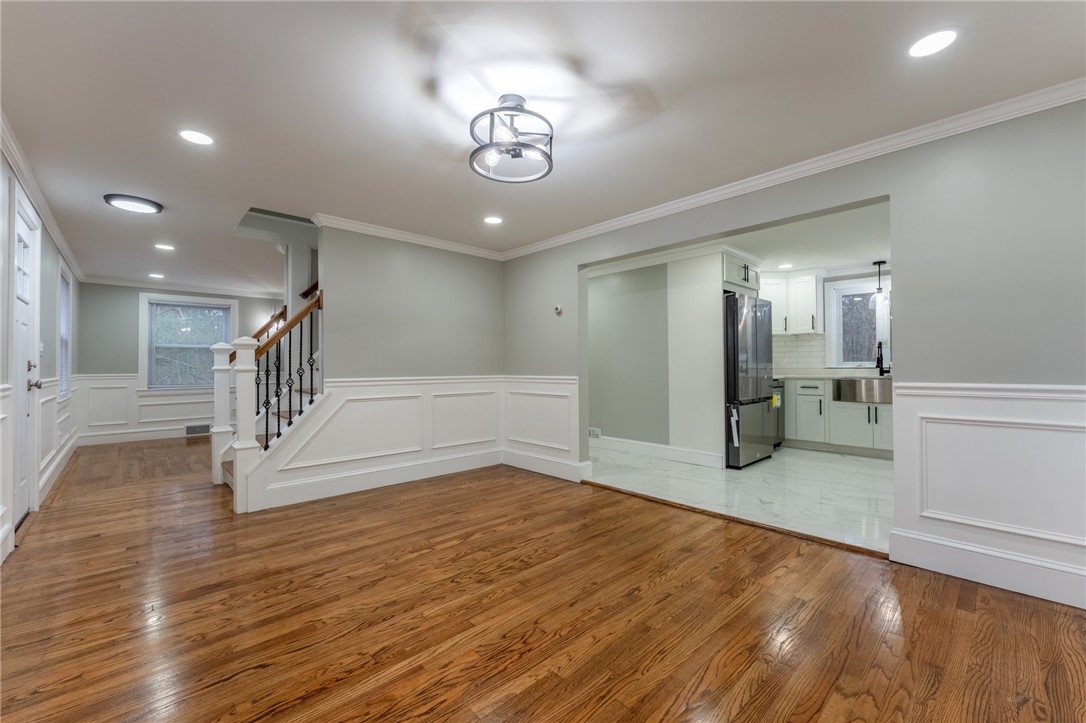 81 Whipple Road Smithfield, RI 02917 - Photo 12 of 47