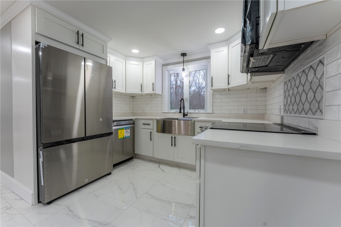 81 Whipple Road Smithfield, RI 02917 - Photo 15 of 47