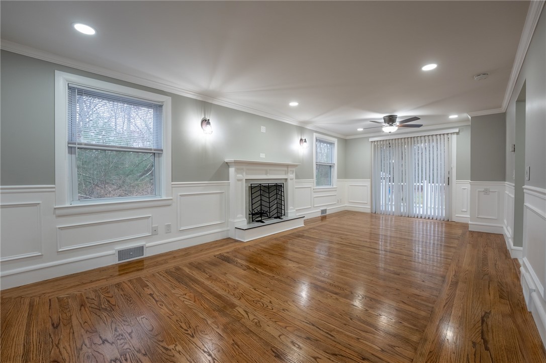 81 Whipple Road Smithfield, RI 02917 - Photo 5 of 47