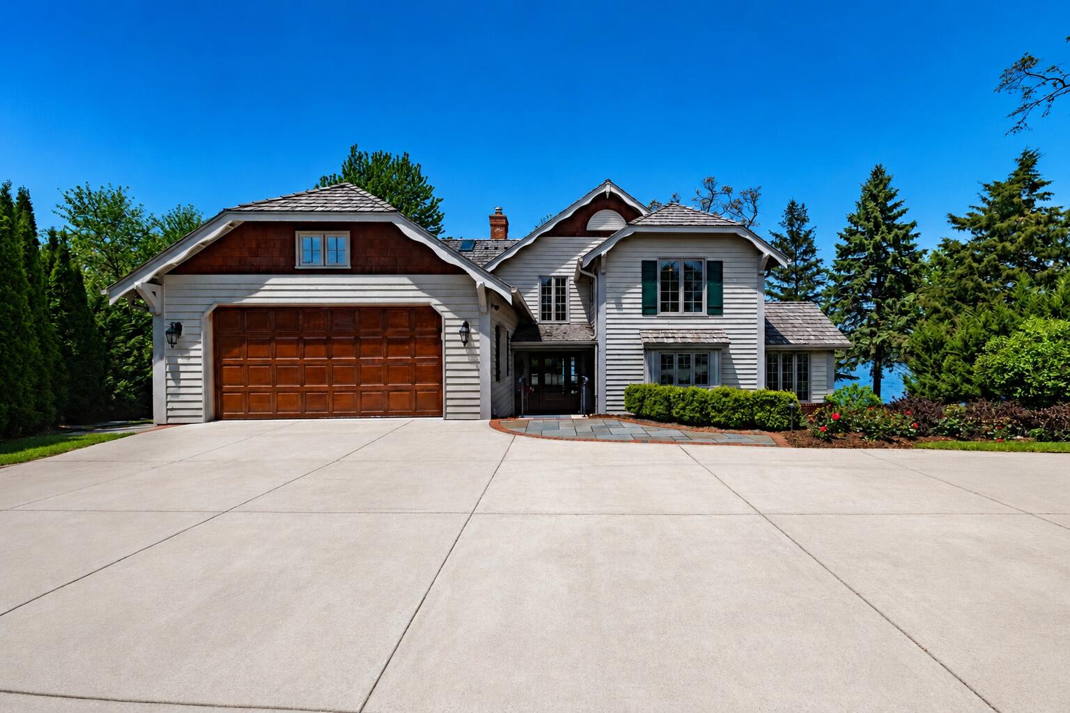 4664 Fontana Road Slinger, WI 53086 - Photo 9 of 54 5-Exterior_4664 Fontana Rd