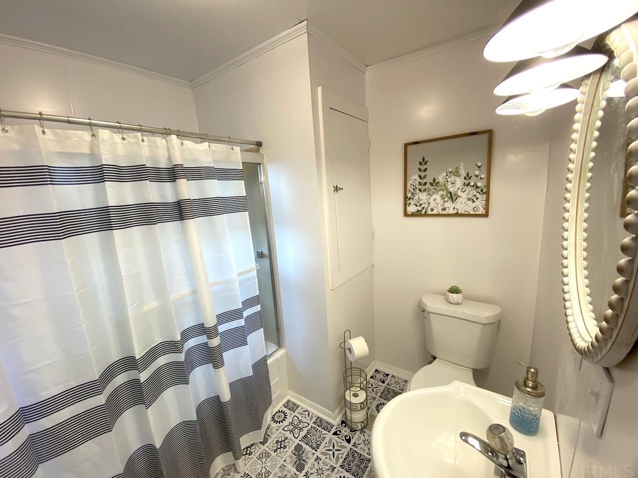 112 South Federal Avenue Butler, IN 46721 - Photo 12 of 13