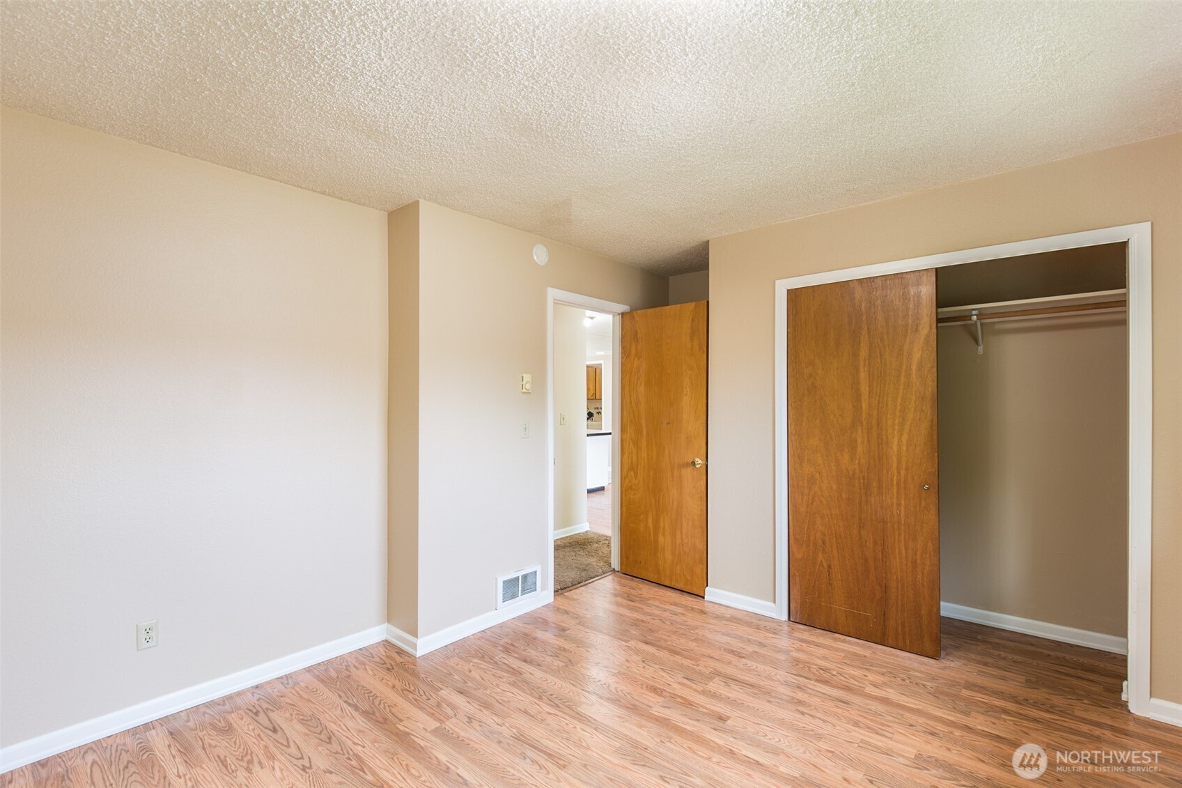 717 East Spruce Street Sequim, WA 98382 - Photo 14 of 40