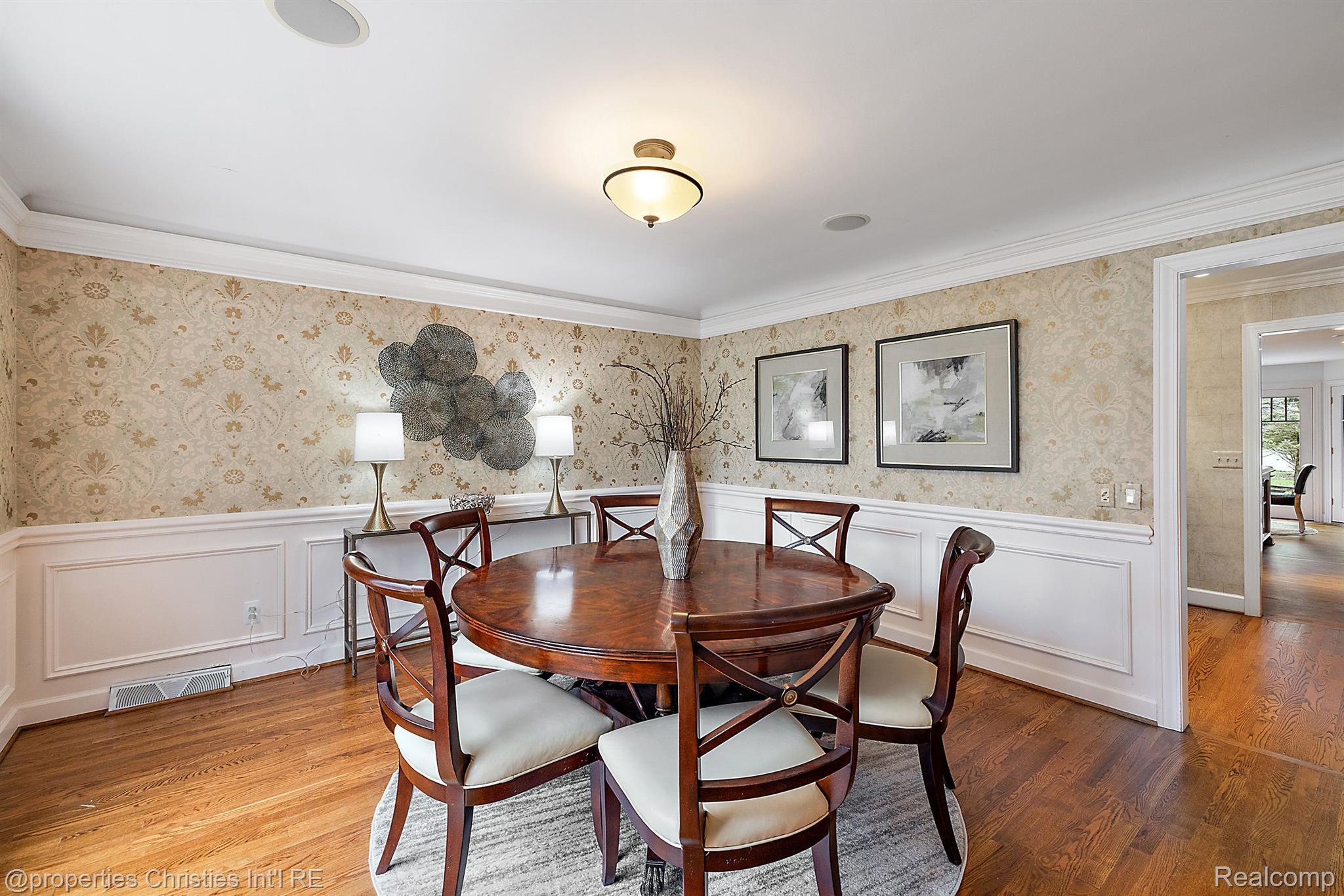 2611 Amberly Road Bloomfield Hills, MI 48301 - Photo 6 of 61 Gallery Image 6