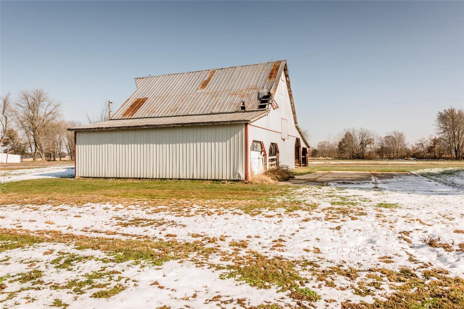 9689 Conrad Road Alhambra, IL 62001 - Photo 21 of 58