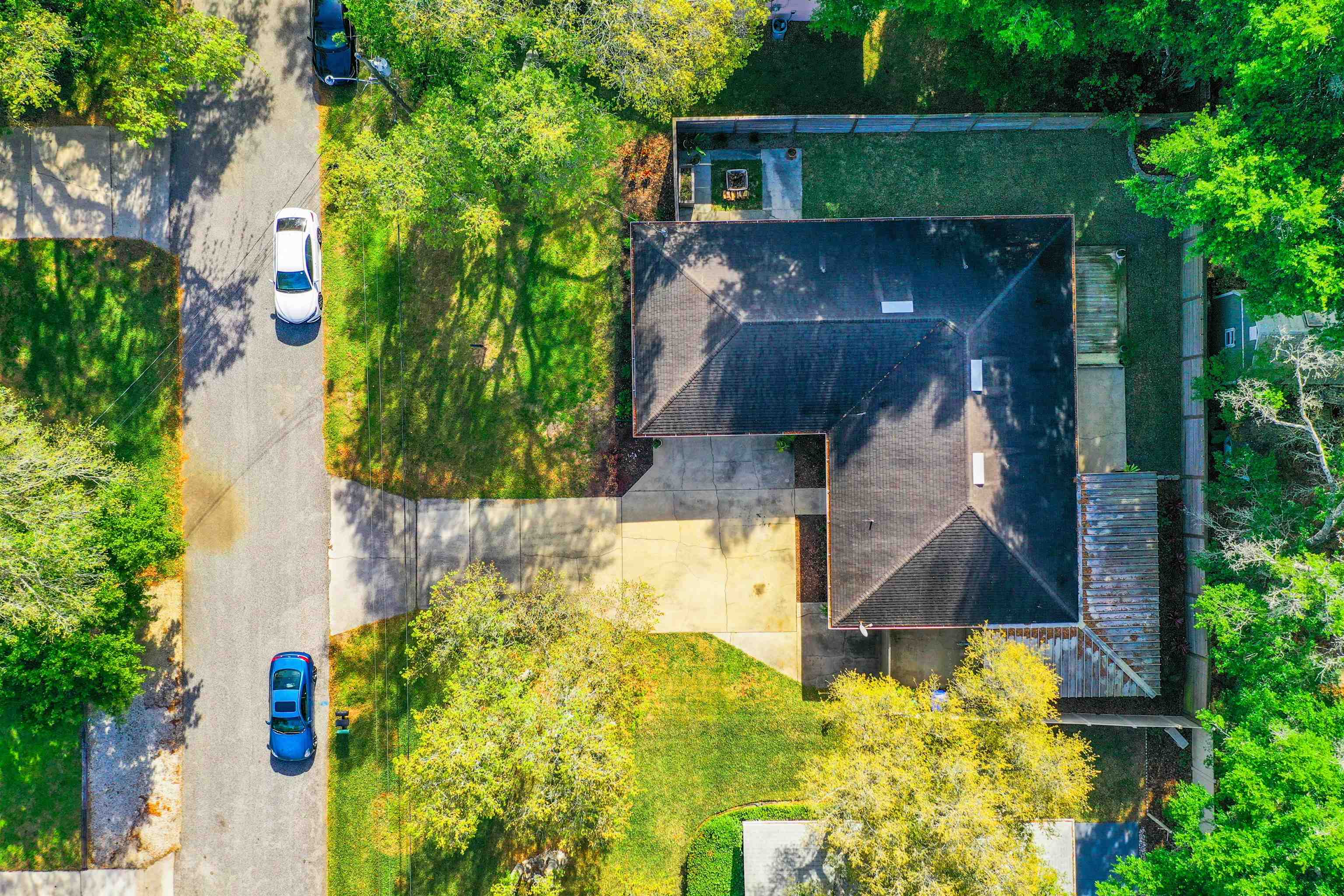 136 Pelican Road St. Augustine, FL 32086 - Photo 43 of 45 an aerial view of a house having yard