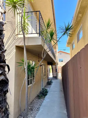 $2,850 | 3979 Illinois Street, Unit 1, San Diego, CA 92104