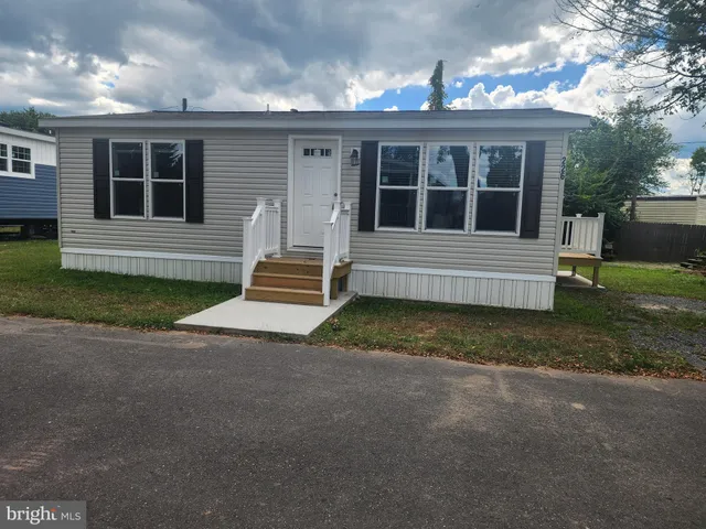 $167,500 | 165 West Ridge Pike, Limerick, PA 19468