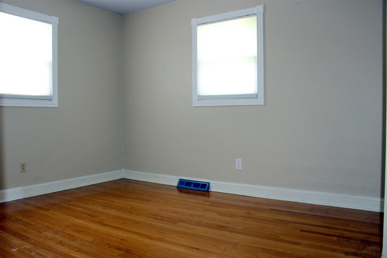 139 Putnam Road Rotterdam, NY 12306 - Photo 8 of 25 Photo 8