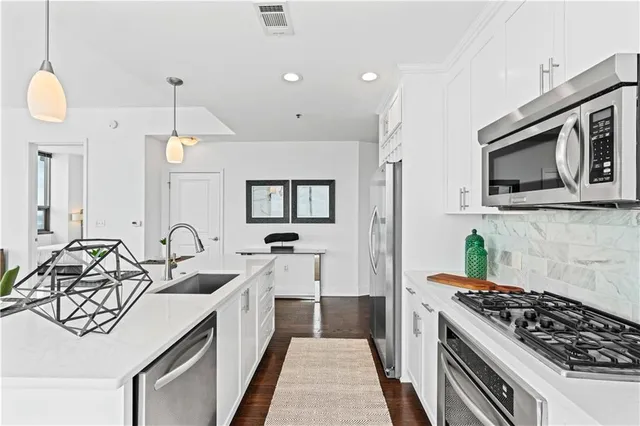 $4,150 | 270 17th Street Northwest, Unit 3310, Atlanta, GA 30363
