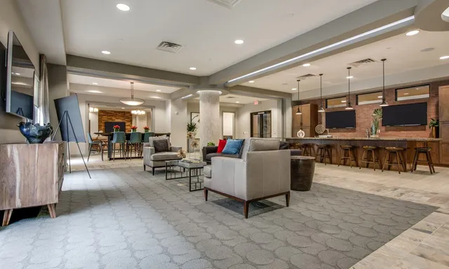 $2,190 | 500 Crawford Street, Unit 627, Houston, TX 77002