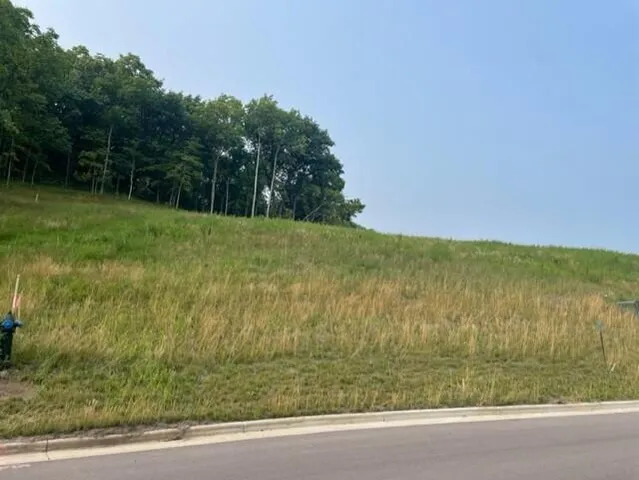 $130,000 | 52 Madison Heights Drive, Onalaska, WI 54650