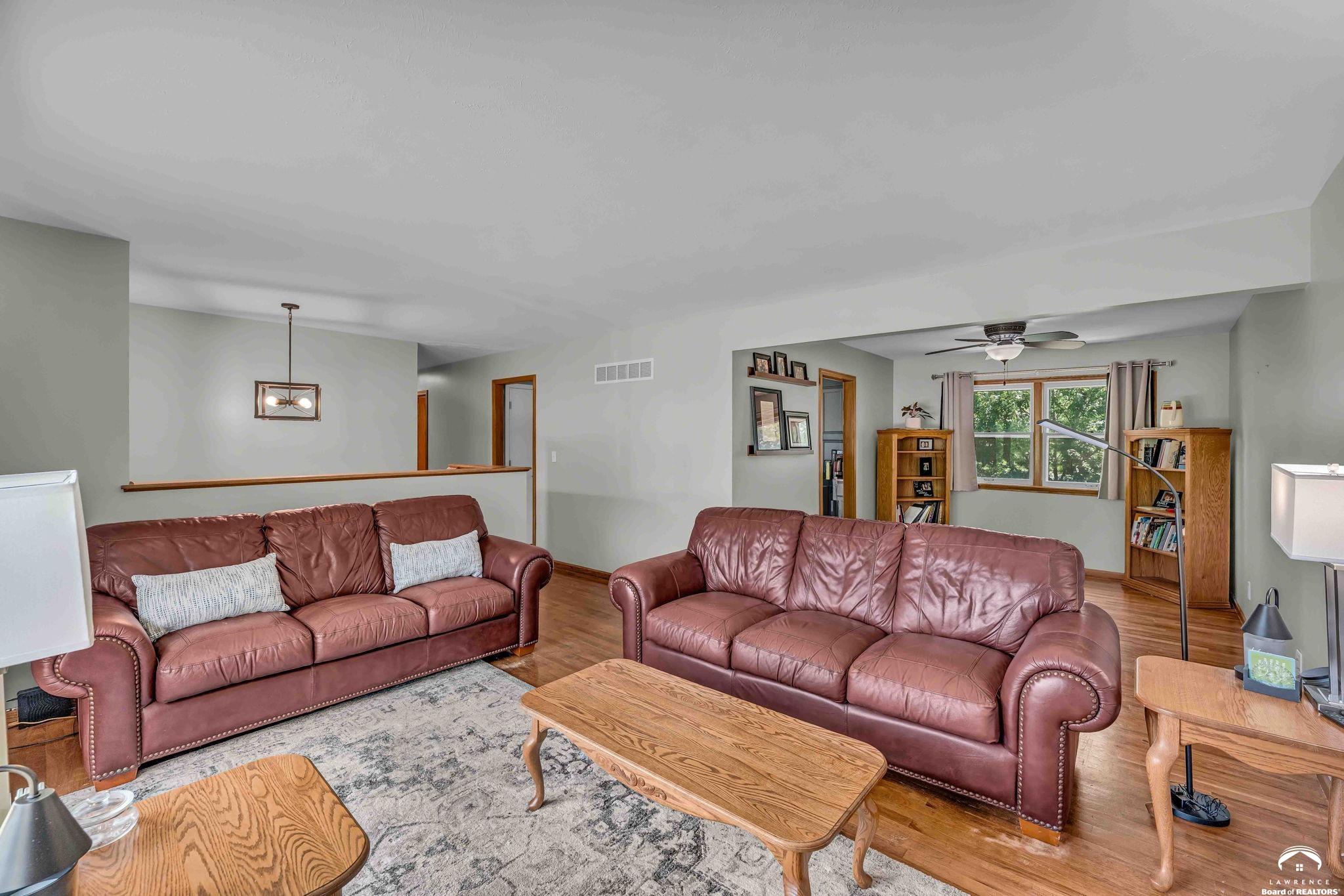 3409 Trail Road Lawrence, KS 66049 - Photo 11 of 39