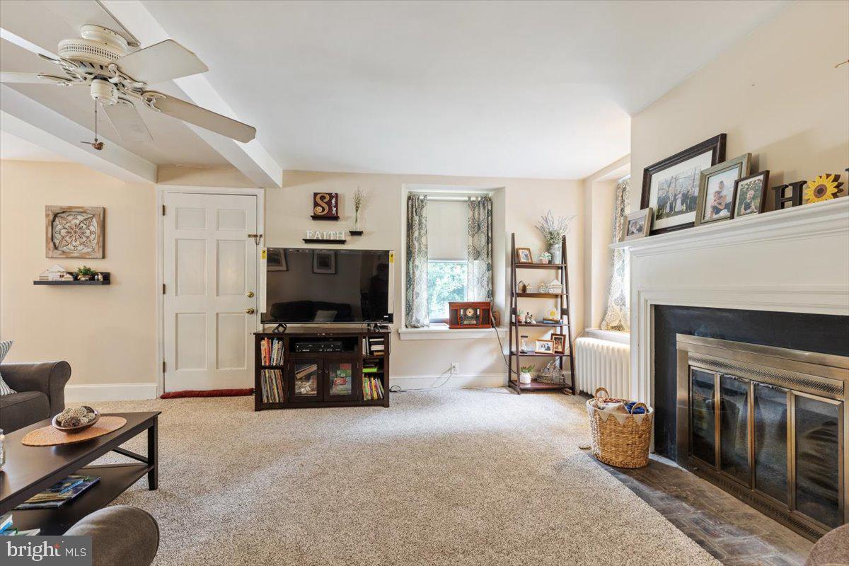 143 Middletown Road Media, PA 19063 - Photo 14 of 56 Entertainment Area