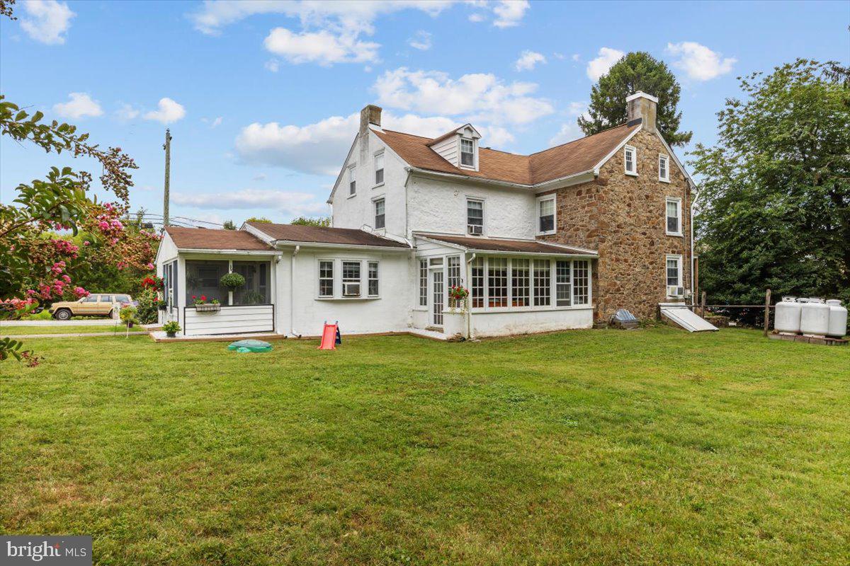 143 Middletown Road Media, PA 19063 - Photo 7 of 56 Side of the Home
