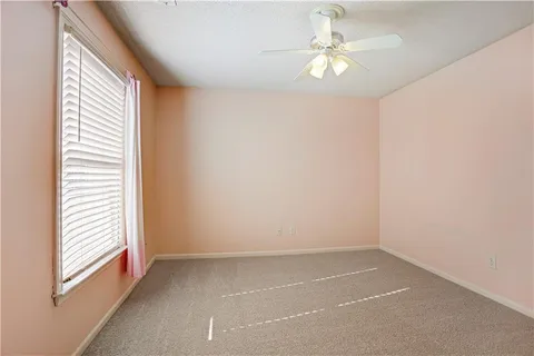 $500,000 | 6715 West 148th Terrace, Overland Park, KS 66223