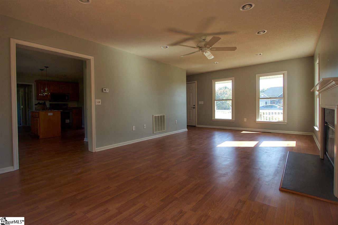 245 Orchard Grove Road Campobello, SC 29322 - Photo 7 of 33