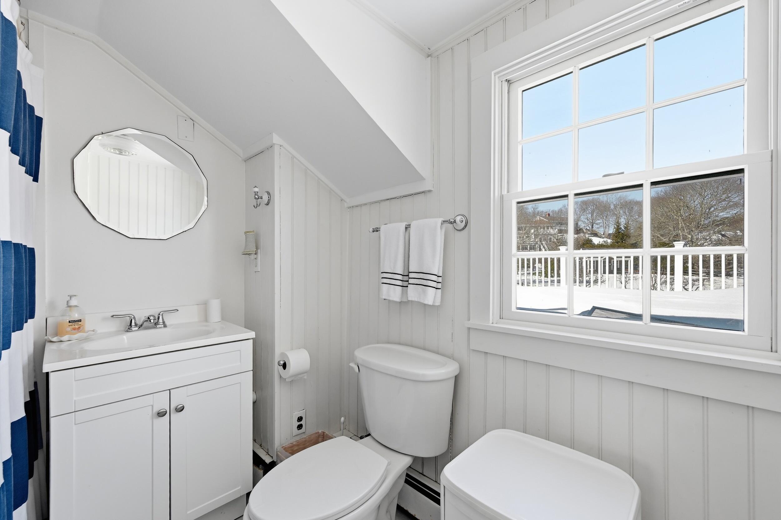 46 Washington Avenue Hyannis Port, MA 02601 - Photo 35 of 75 Bedroom