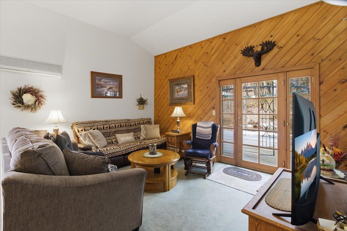 760 West Mountain Road Shaftsbury, VT 05262 - Photo 11 of 34