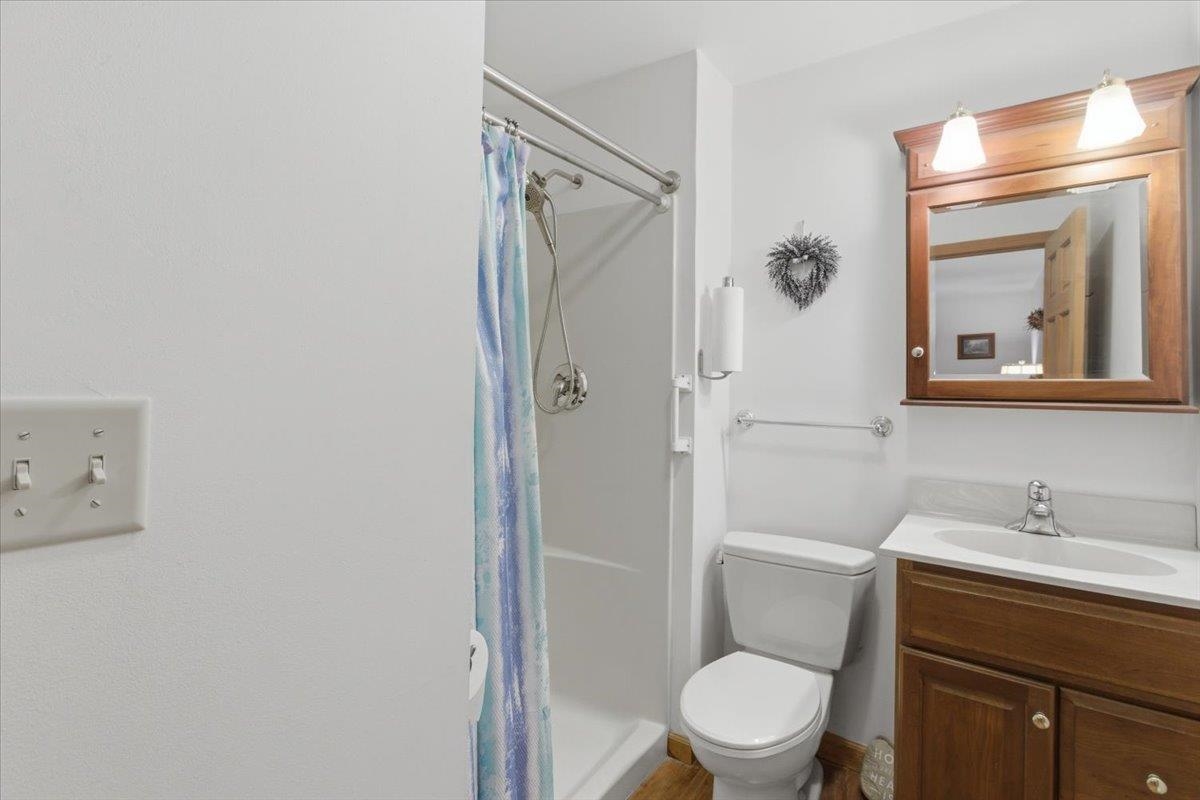 760 West Mountain Road Shaftsbury, VT 05262 - Photo 23 of 34