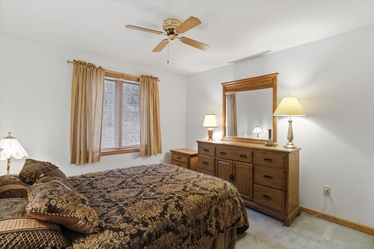 760 West Mountain Road Shaftsbury, VT 05262 - Photo 25 of 34