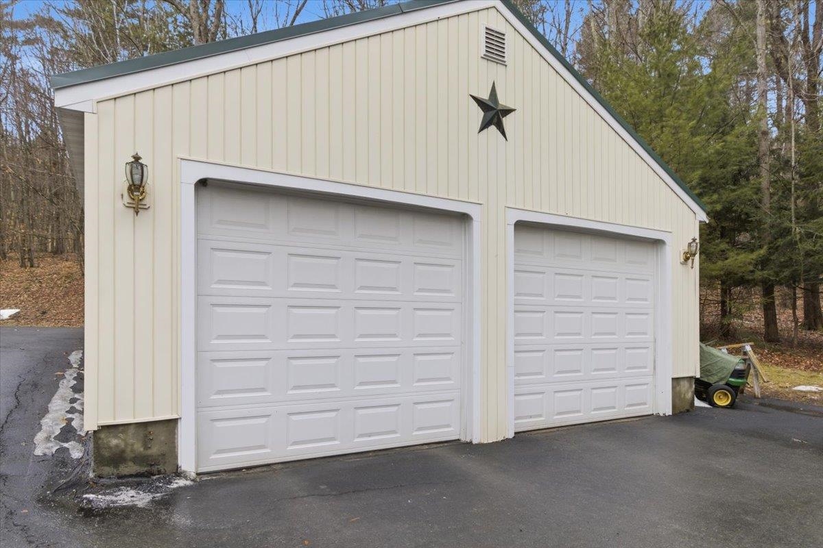 760 West Mountain Road Shaftsbury, VT 05262 - Photo 29 of 34